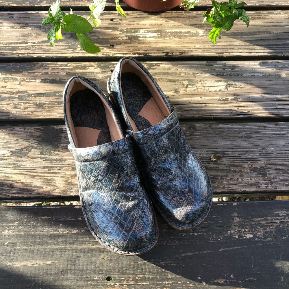 COPY - BOC clogs size 11